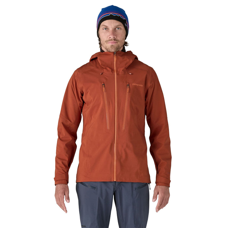 El modelo mide 185 cm y está usando talle M | Back BURR